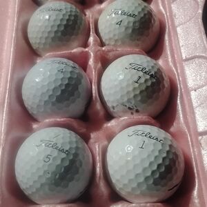Titleist White Golf Ball Set with Numbered Markings